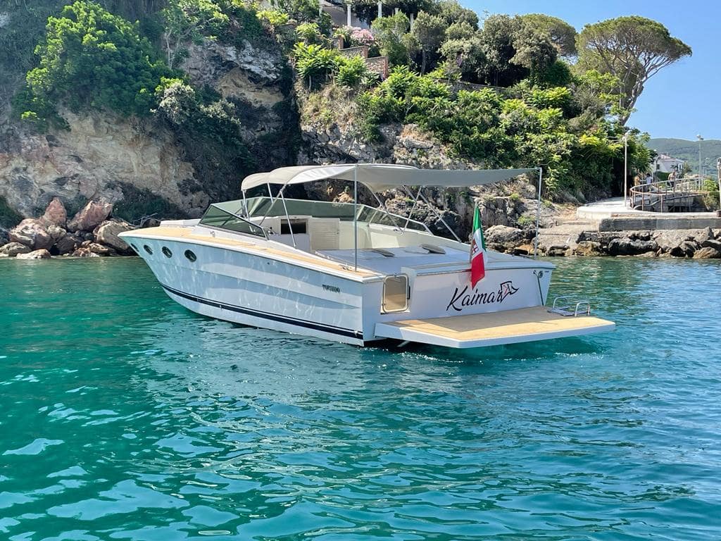 yacht charter tuscany